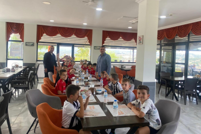 Minik Futbolcular Kadıköy Arena’da Kozlarını paylaştı