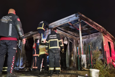 Kazimiye Köyü konteyner kentte yürekleri ağza getiren yangın