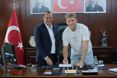 Çiftlikköy Belediye’den basketbolda imza şov