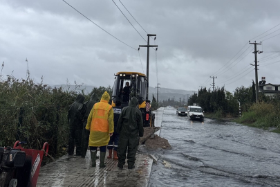 Altınova Belediyesi ekipleri tam kadro sahadaydı