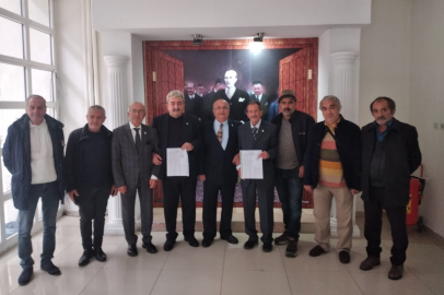 İYİ Parti’de Say ve Yıldız mazbatalarını aldı