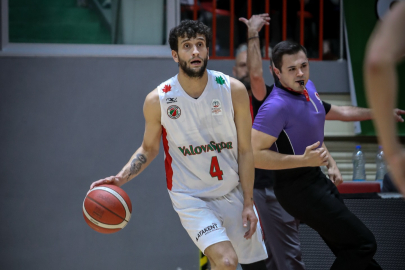 Yalovaspor Basketbol evinde kazanmayı bildi