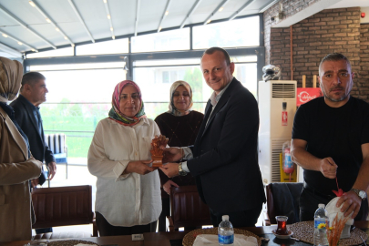 Başkan Yele, Çiftlikköy’deki muhtarlarla bir araya geldi