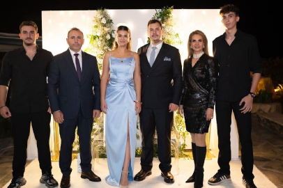 Tutuk ailesinin mutlu günü