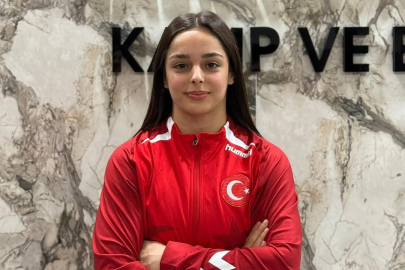 Tuba Demir Dünya Güreş Şampiyonası’nda finale yükseldi