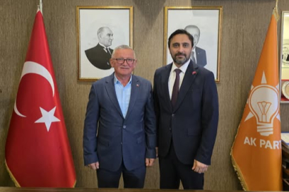 Yalova’da Dursun Karaaslan'dan Ak Parti Merkez İlçe Başkanlığı’na ziyaret