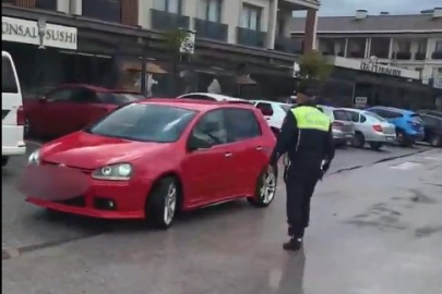 Yalova’da abartı egzoz takılı 2 araç trafikten men edildi