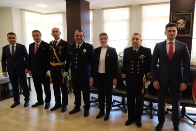 Altınova’da coşku sokaklara sığmadı