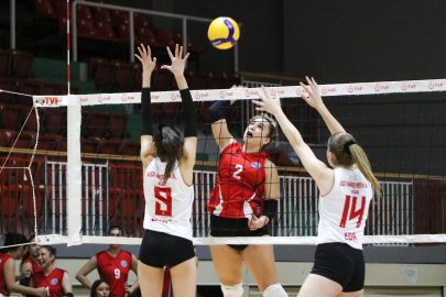 Çiftlikköy’ün Sultanları ‘Es’ vermedi: 3-0