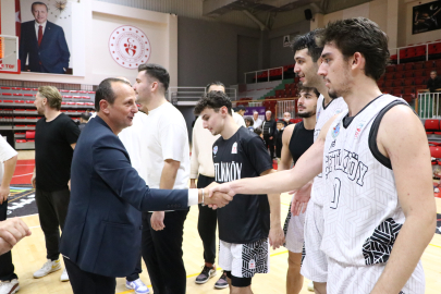 Potada Çiftlikköy'den Akhisar zaferi 68-63