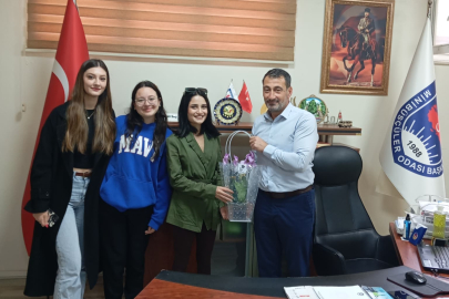 Üniversite öğrencilerinden Minibüsçüler Odasına teşekkür ziyareti