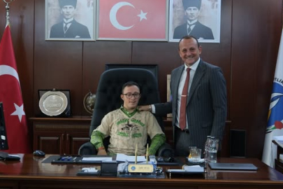 Başkan Yele, Türkiye Beyazay Derneği Yalova Şube Yönetimini ağırladı