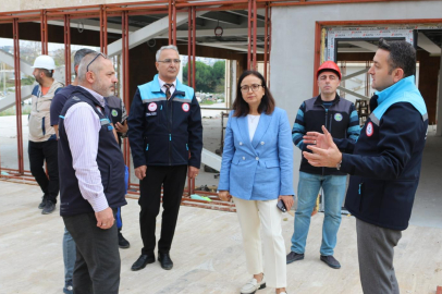 Vali Kaya, Marmara Denizi Kontrol ve Denetim Merkezi’ni inceledi