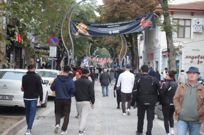 Yalova sahilinde ara tatil hareketliliği