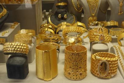 Altın fiyatları yeniden yükselişte: 12 Kasım 2025 Güncel Gram, Çeyrek ve Cumhuriyet Altını Fiyatları