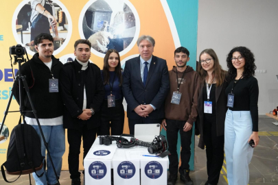 Rektör Mehmet Bahçekapılı öğrenci kulüplerini ziyaret etti