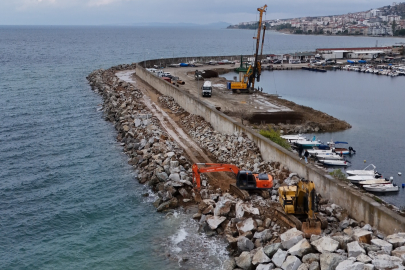 Armutlu limanında 160 kazığın çakımı başarıyla tamamlandı
