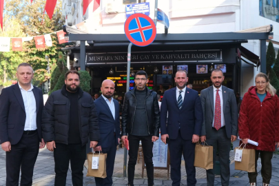 İlhan esnafla buluştu