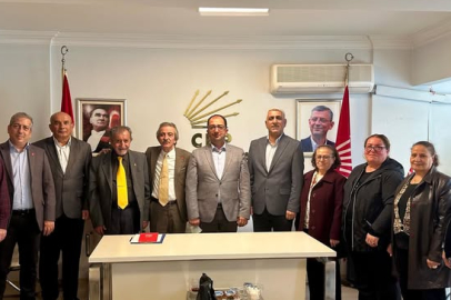 Serdar Giray’dan CHP Yalova İl Başkanlığı’na ziyaret