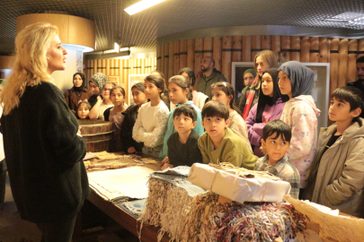 Aileler müzeleri ziyaret etti