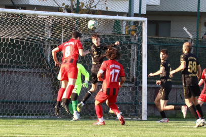 Çiftlikköy fırtınası Tokmakspor’a esti