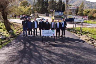 Kurtköy halkından İl Özel İdaresine asfalt teşekkürü