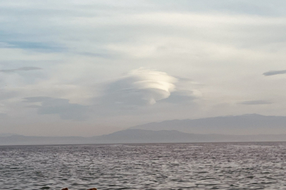 Yalova’da mercek bulutu görenleri büyüledi