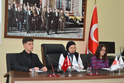 Yalova Çocuk Hakları Meclisi ilk toplantısını yaptı