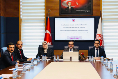 Akyol İslamofobi Komisyon Toplantısına katıldı