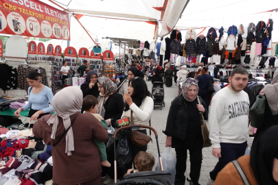 Yalova Çiftlikköy Sosyete Pazarı’nda mevsimlik alışveriş yoğunluğu