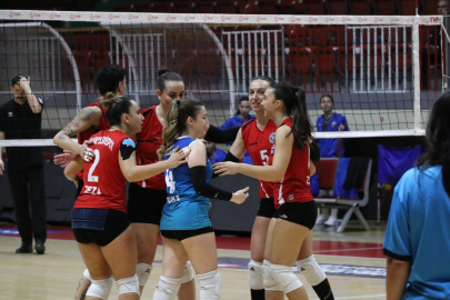 Çiftlikköy’ün Sultanları Hekimoğlu’na set vermedi: 3-0