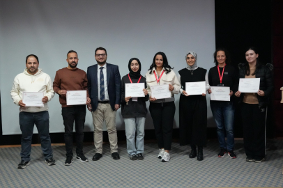 Sağlıkçılara yenidoğan eğitimi verildi