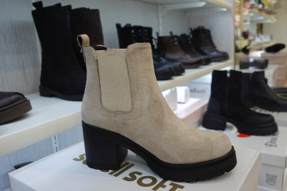 Yalova’da Kolçak Kadın Ayakkabı Mağazası kış sezonuna damga vuruyor