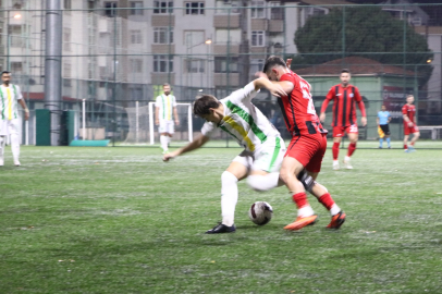 Çiftlikköy Belediyespor Altınova’ya mağlup oldu