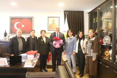 Çınarcık’ta ücretsiz matematik kursuna destek ziyareti