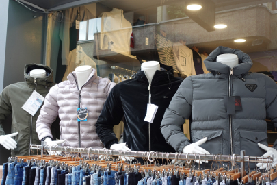 Yalova Zirve Giyim’de kışlık montlar ve sezon ürünleri ilgi odağı oldu