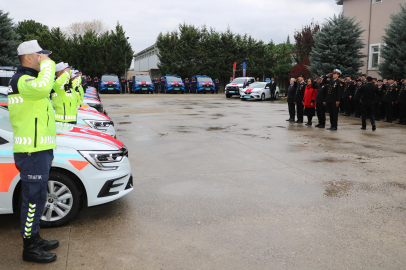 Yalova jandarmanın 18 aracı törenle teslim edildi