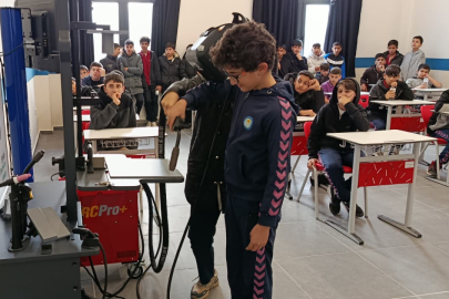 8. sınıf öğrencileri makine OSB’yi gezdi