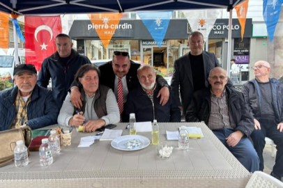 AK Parti Yalova Merkez İlçe’den üye standı çalışması