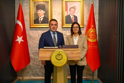 Vali Hülya Kaya, 5 ilin valisini makamında ağırladı