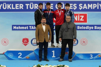 YÜ öğrencilerinden Türkiye Şampiyonasında büyük başarı