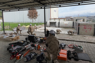 Jandarma Komando Birliğine arama kurtarma eğitimi verildi