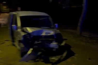 Çınarcık- Esenköy yolunda iki otomobil çarpıştı!