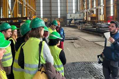 Y.Ü Öğrencileri tersaneyi gezdi