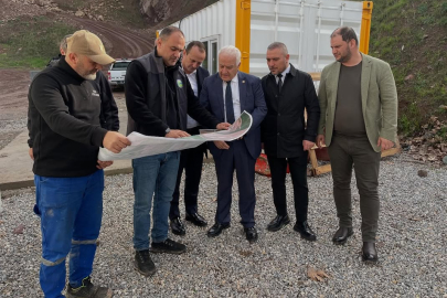 Başkan Yele ve Tahsin Becan Kılıç Yolu asfaltlama çalışmalarını inceledi