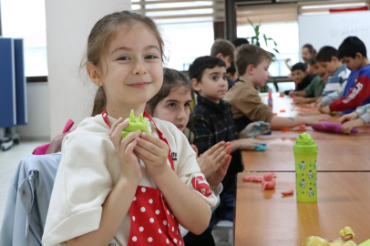 Çiftlikköy’de minikler hobi kurslarıyla kendilerini geliştiriyor