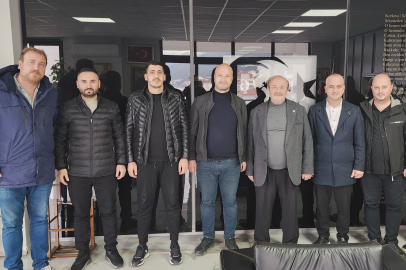 Metin Kaya, Başkan Mehmet Temel’i makamında ziyaret etti