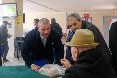 Oktay İlhan Samanlı esnafını dinledi