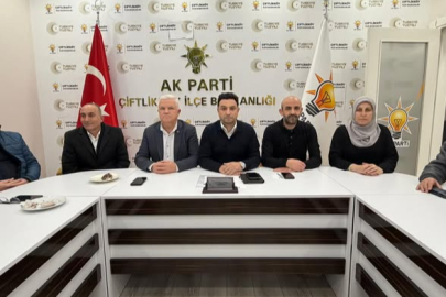 Yalova Ak Parti’de Yönetim ve Yürütme Kurulu Toplantısı gerçekleştirildi