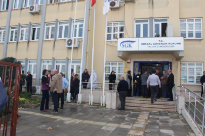 Yalova SGK Müdürlüğü’nde korkunç saldırı! Avukatı karnından vurdu